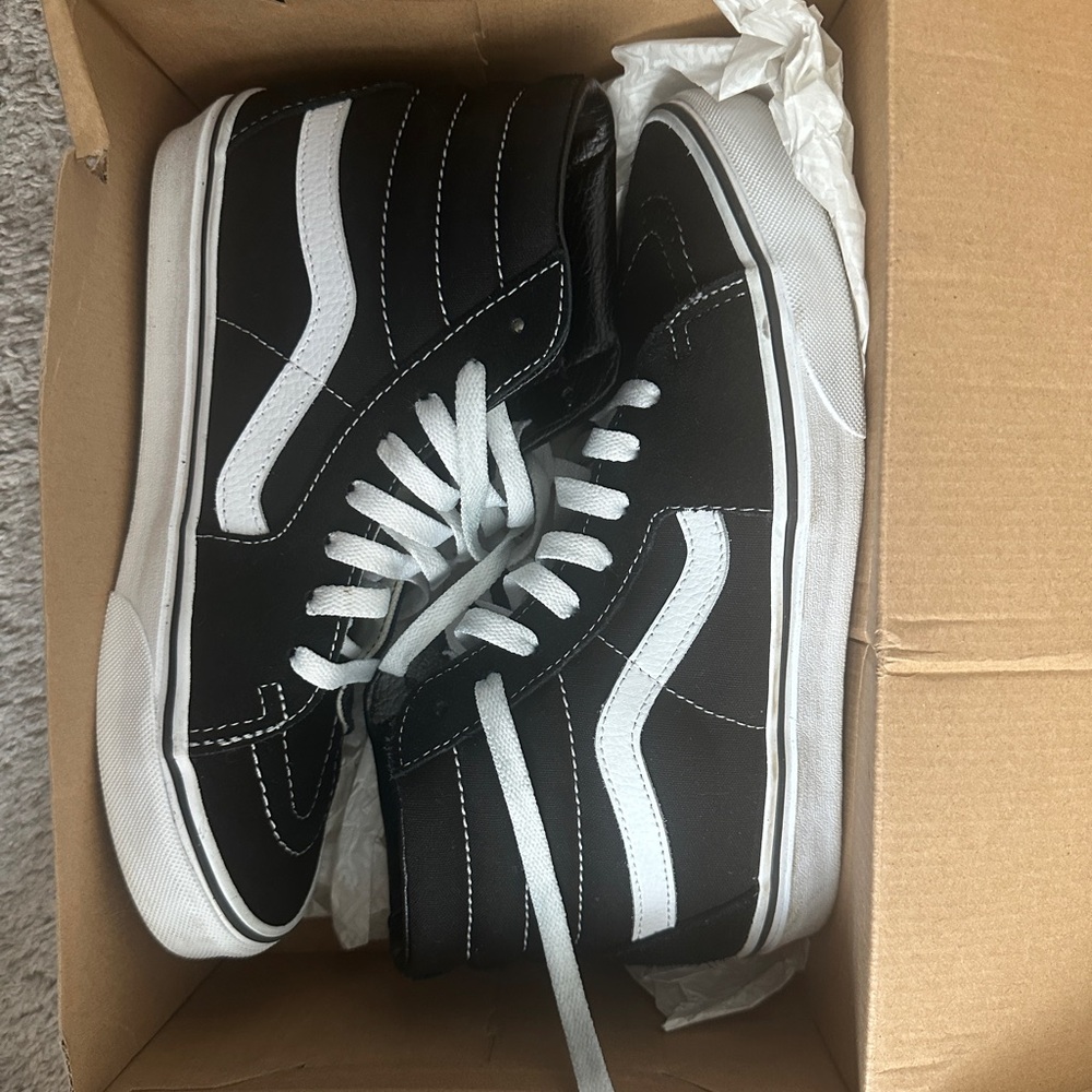 Vans Sk8-Hi Shoe